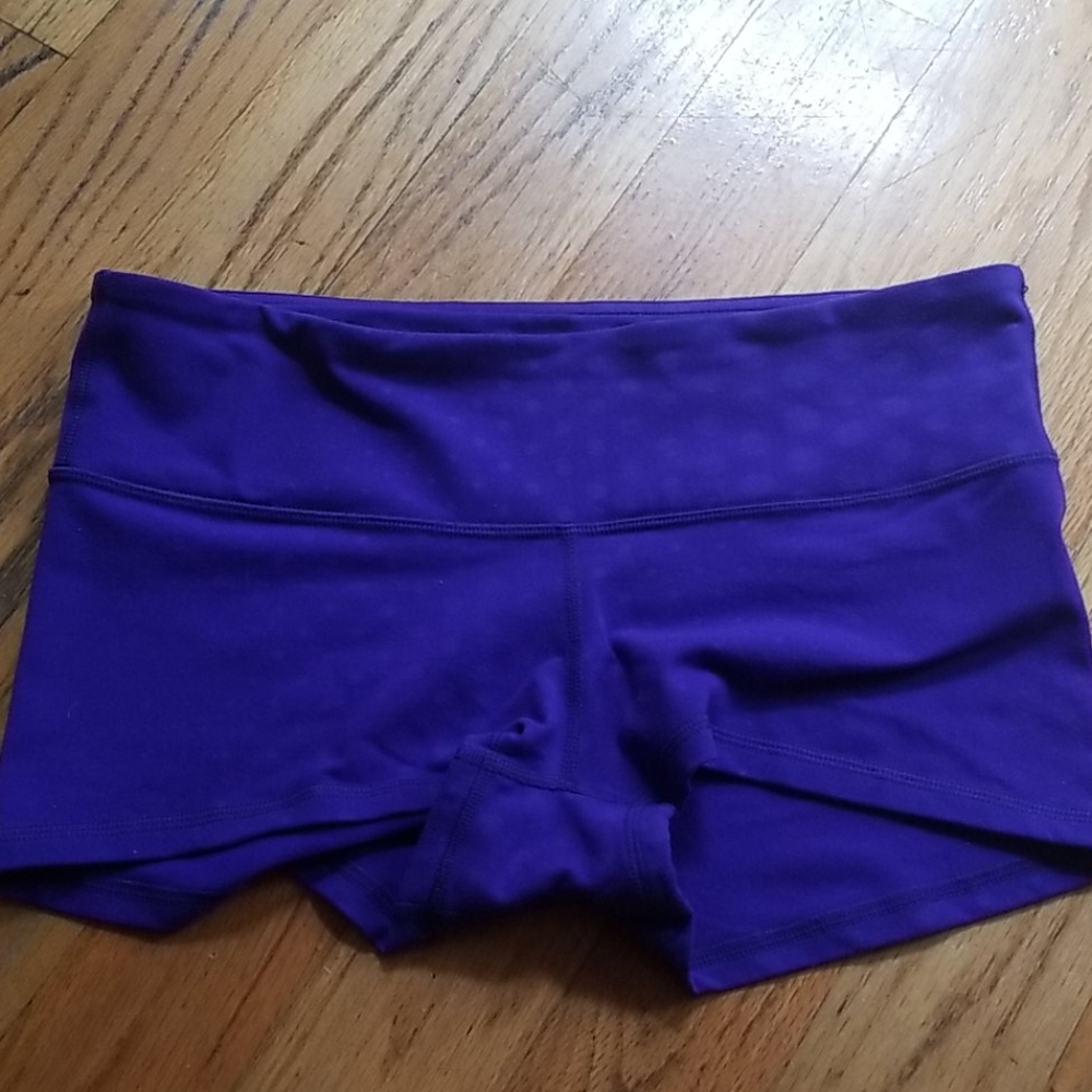 Purple poka dot lululemon boogie shorts